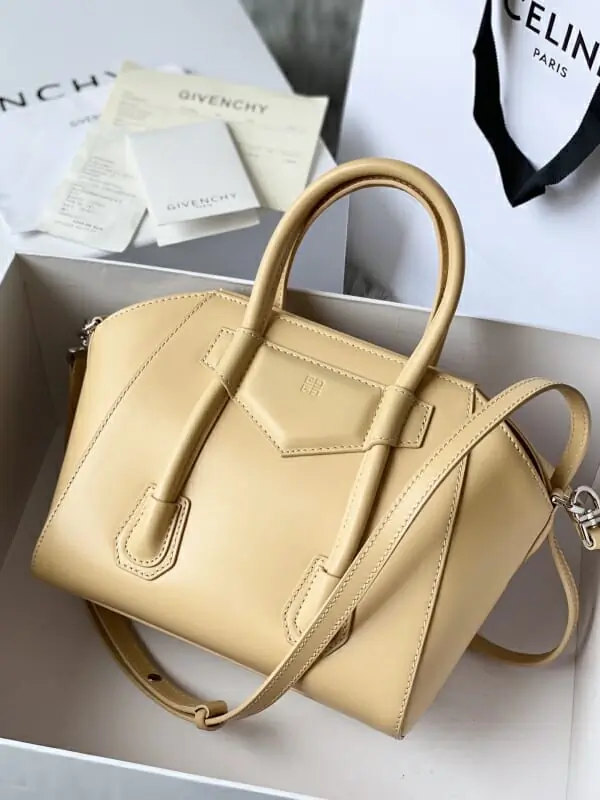 givenchy aaa qualite sac a main  pour femme s_120bba11